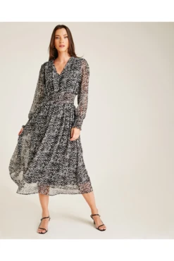 Dusty Pink Monochrome Gathered Swing Dress