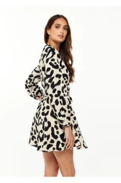 Liquorish Animal Print Mini Wrap Dress With Long Sleeves 7 Liquorish Animal Print Mini Wrap Dress With Long Sleeves -Sarto Vibe Sales H0e6cqo3 13866