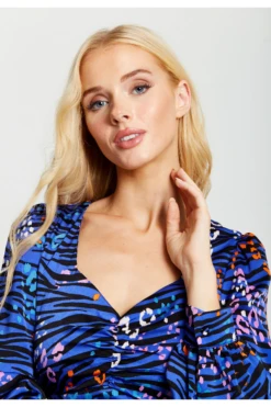 Liquorish Vivid Zebra Print Midi Dress With Front Slit -Sarto Vibe Sales NOM9D8vJ 13003