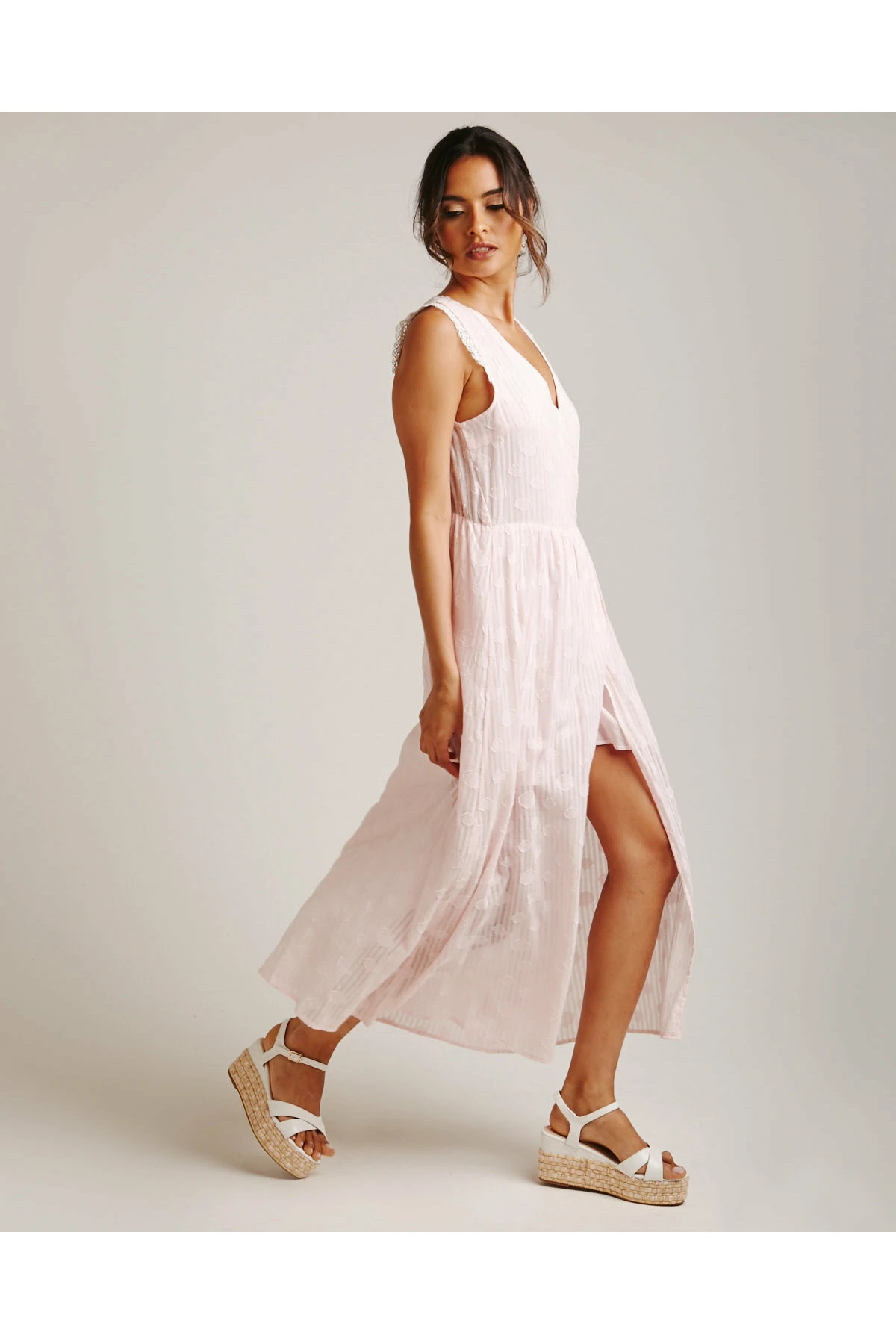 Dusty Pink Textured Broderie Hem Wrapped Dress | Pink 4 Dusty Pink Textured Broderie Hem Wrapped Dress | Pink - Image 4