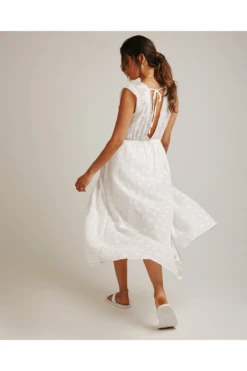 Dusty Pink Textured Broderie Hem Wrapped Dress | White 9 Dusty Pink Textured Broderie Hem Wrapped Dress | White -Sarto Vibe Sales zMjZ46xt 11574